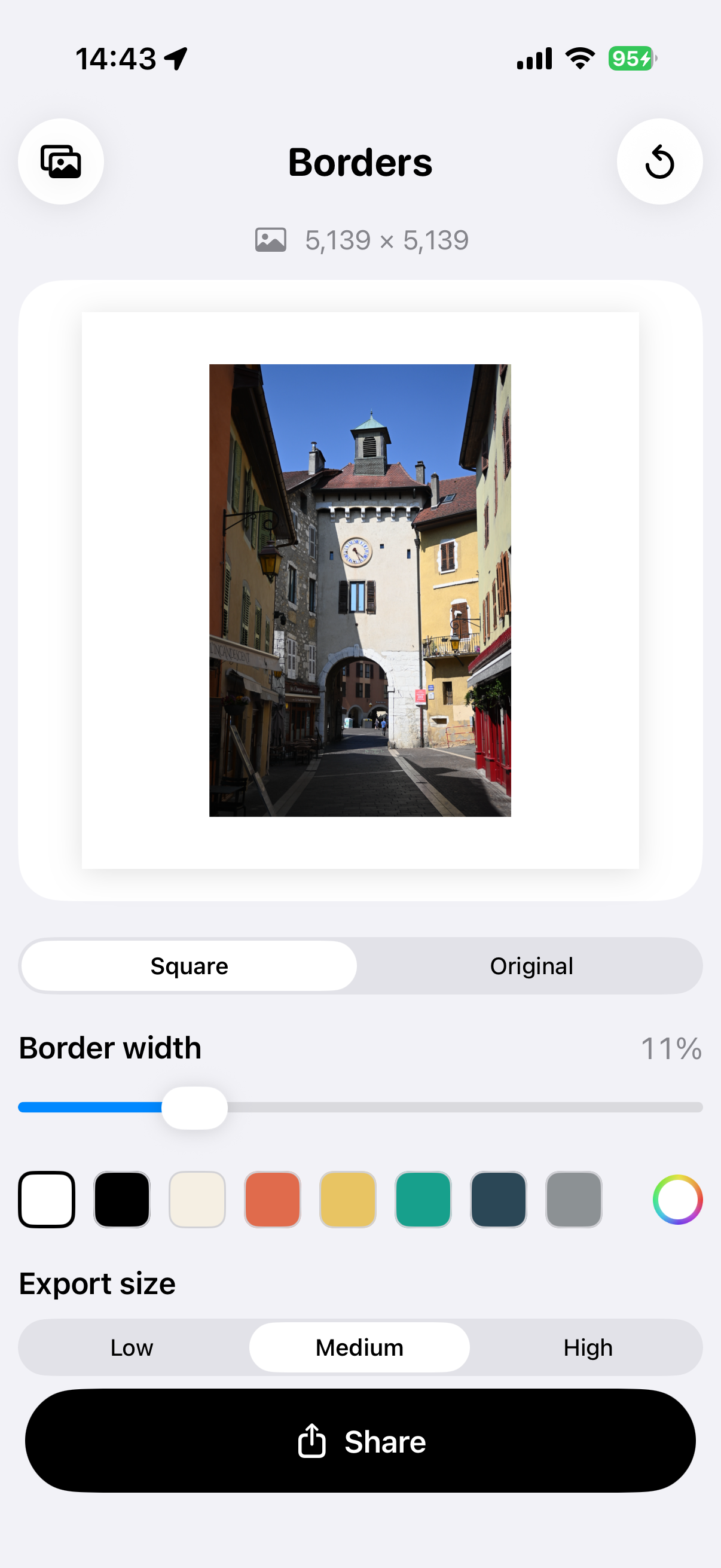 Borderz editor, photo fit into a square with white border